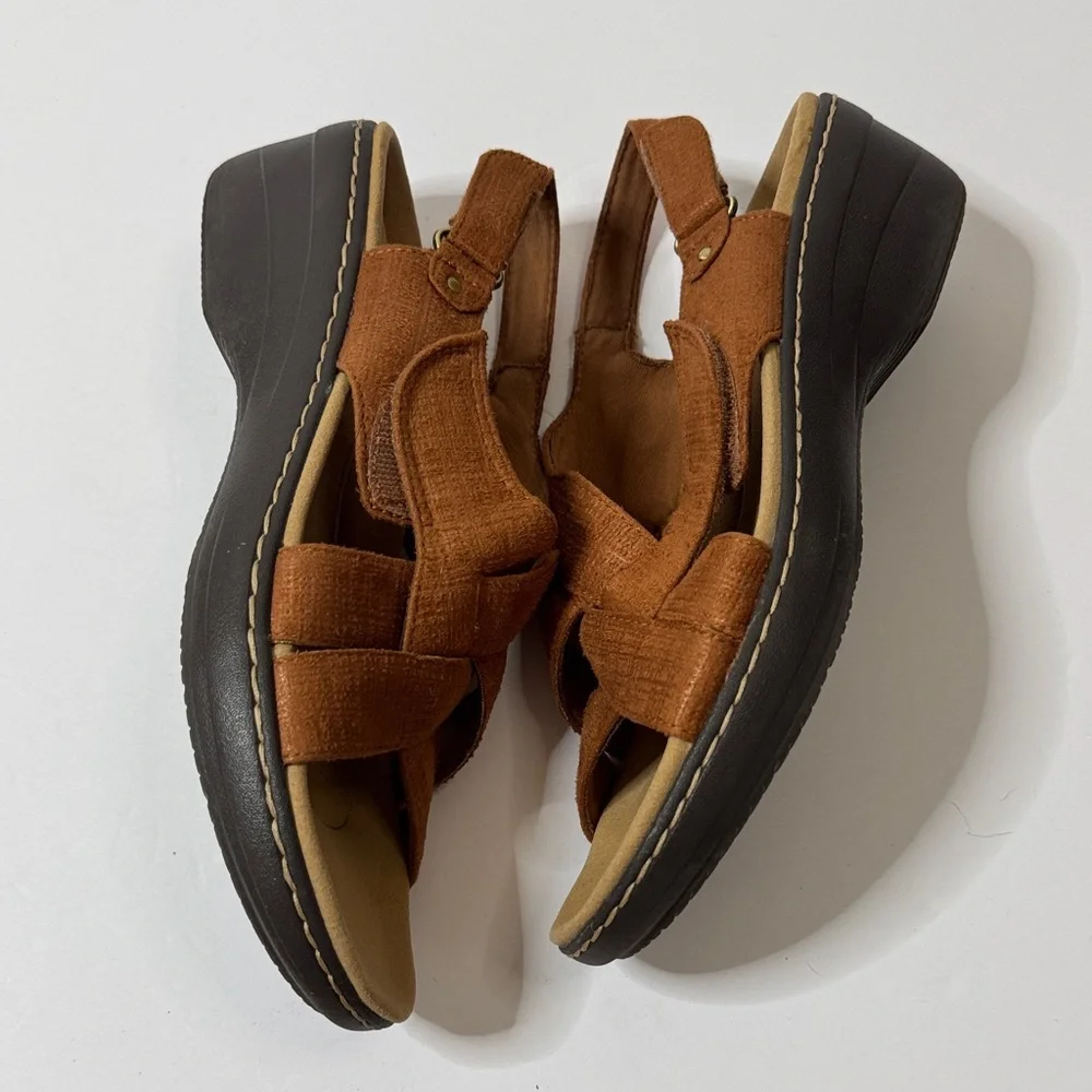 Clarks Merliah Echo Tan Brown Sandals NEW Size 10
